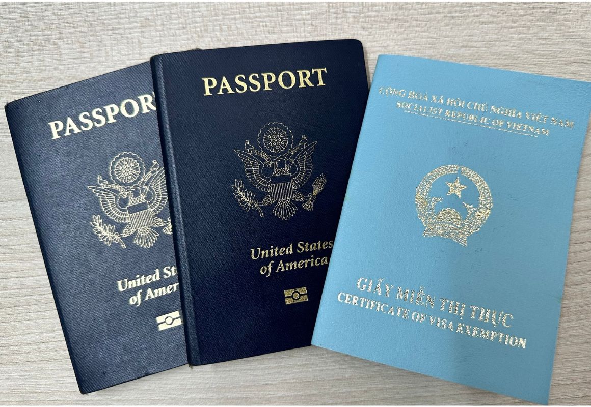 Giấy miễn thị thực 5 năm cho người nước ngoài